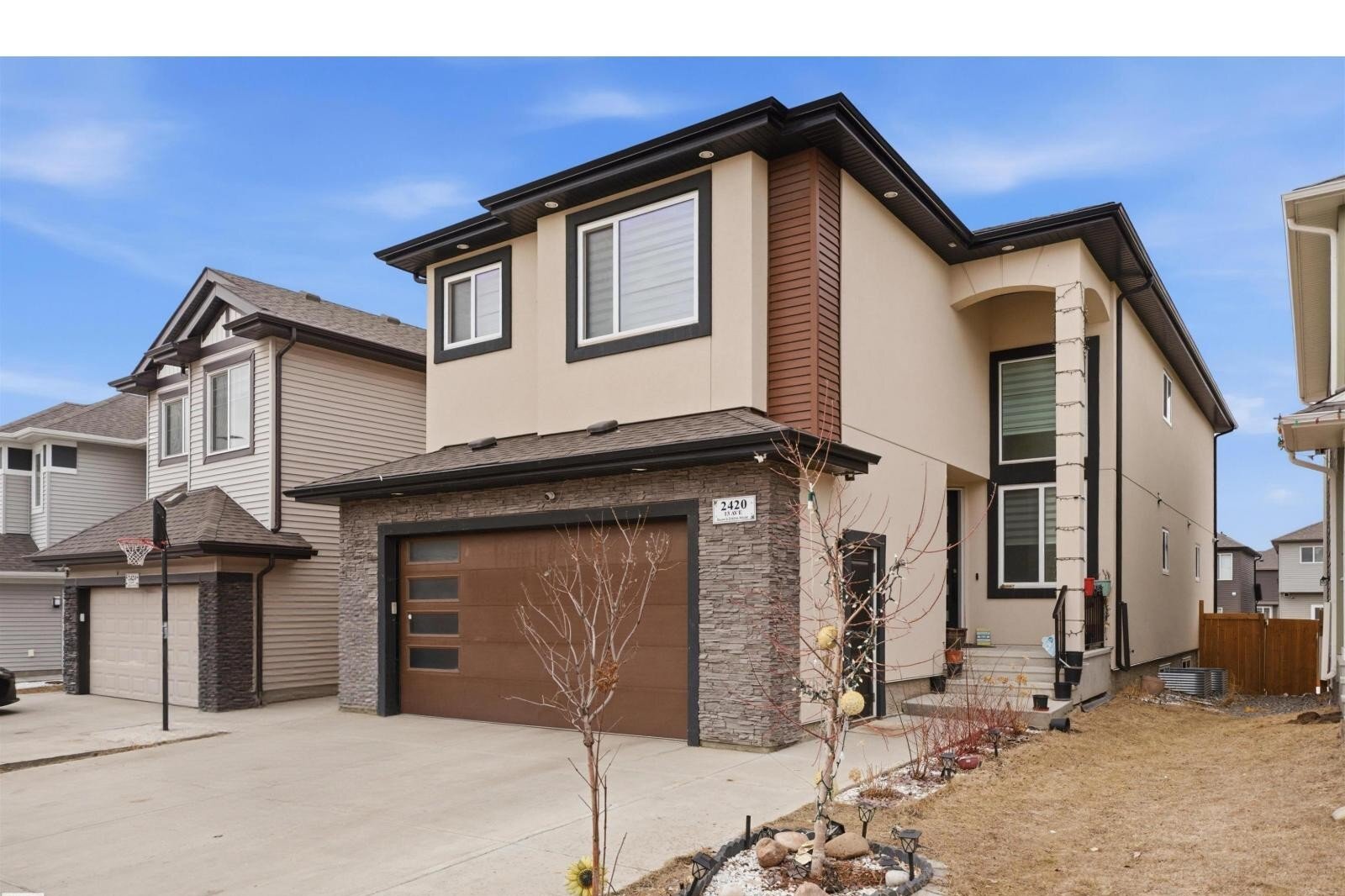 Additional image 8 of 2420 13 Avenue NW, Edmonton, AB, T6T2M7