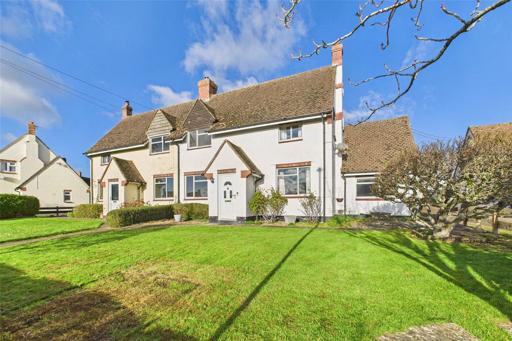 3 bed semi-detached house to rentThe Claytons, Bridstow, Ross-On-Wye, Herefordshire HR9