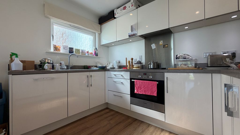 Additional image 5 of 2 bed flat to rentArgentia Place, Bristol BS20