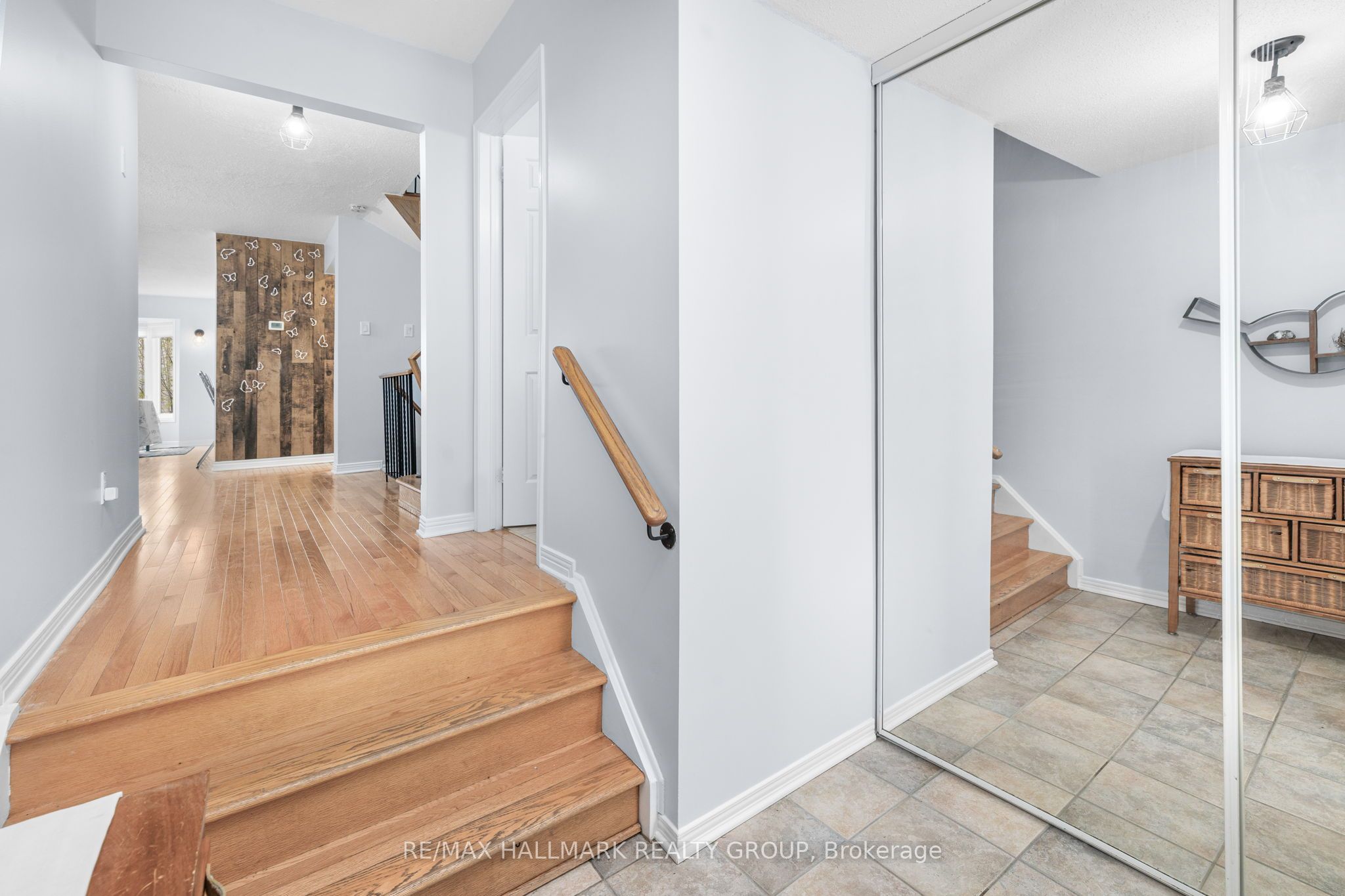 Additional image 4 of 54 Fireside Crescent, Ottawa, ON, K1T 1Z4