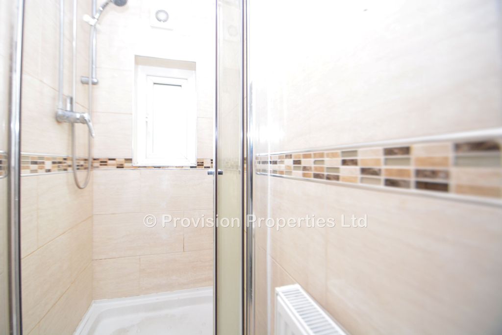 Additional image 8 of 7 bed semi-detached house to rentSt Michaels Lane, Headingley, Leeds LS6
