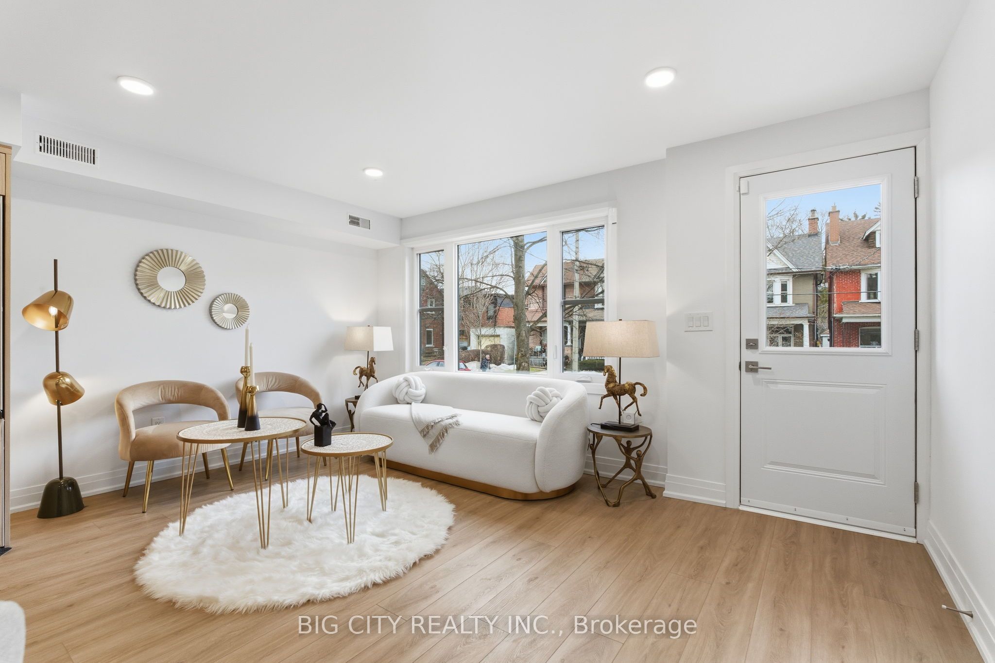 Additional image 4 of 2-68 Westholme Avenue, Toronto, ON, M6P 3B8