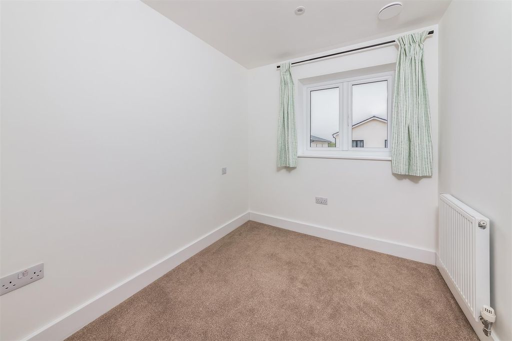 Additional image 15 of 3 bed semi-detached house to rentAnniversary Avenue East, Ambrosden OX25