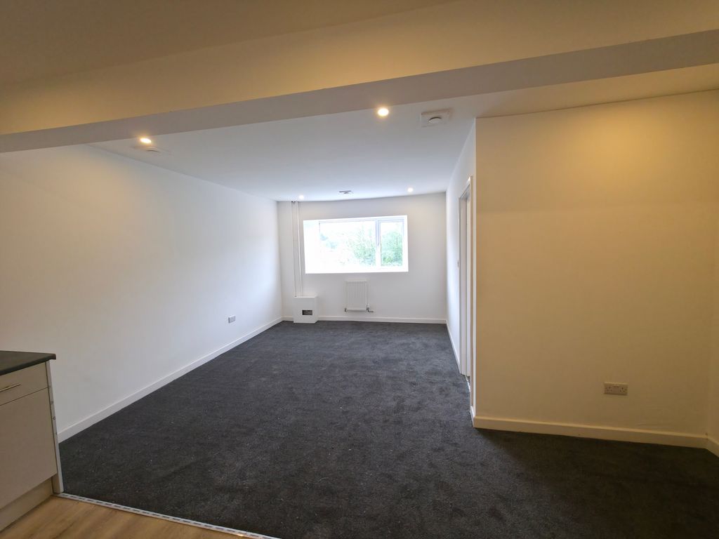 1 bed flat to rent51 Ystrad Road, Ton Pentre CF41