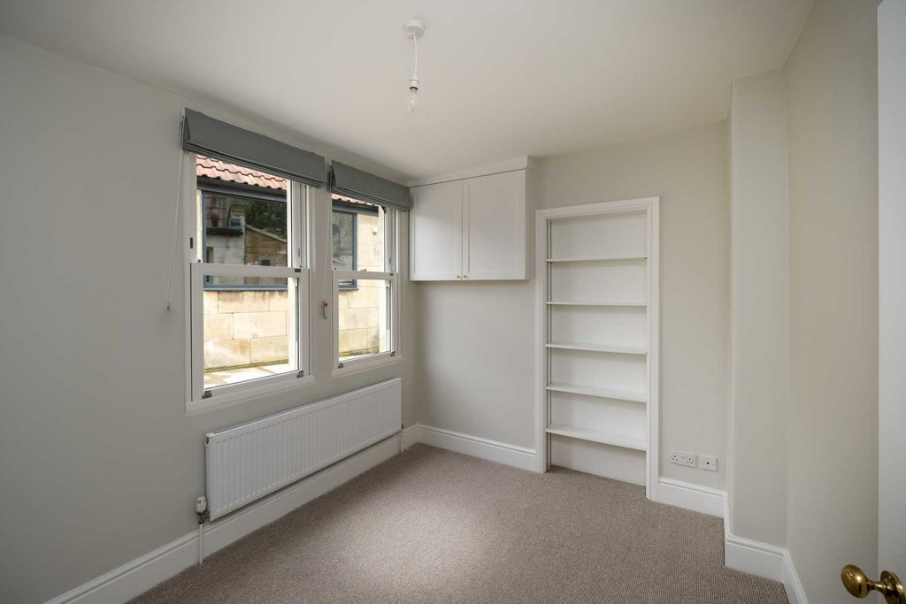 Additional image 12 of 3 bed property to rentHigh Street, Box SN13