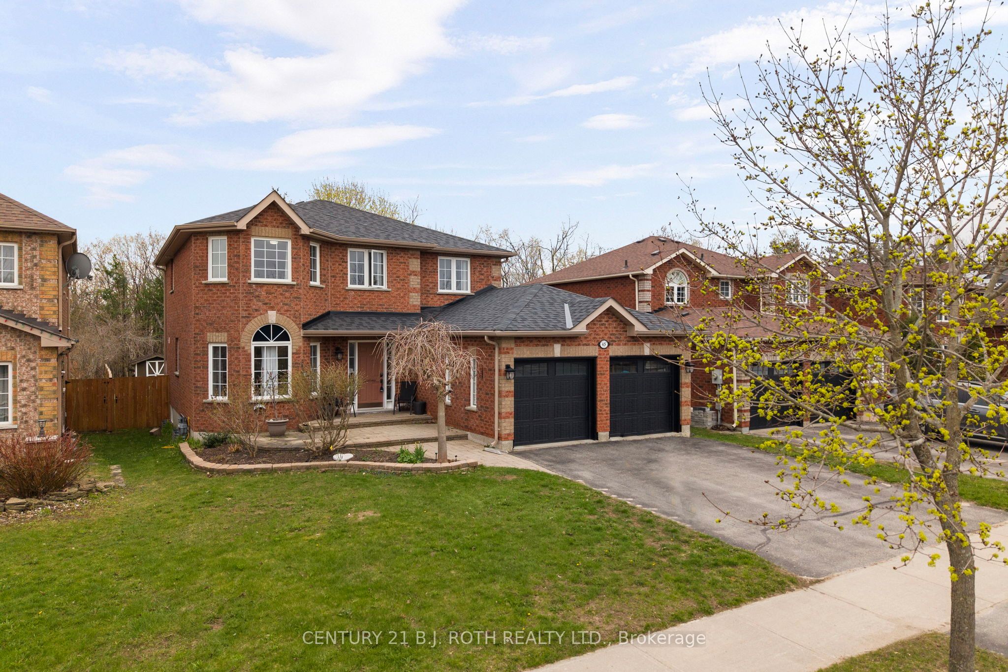 45 White Elm Road, Barrie, ON, L4N 0E5