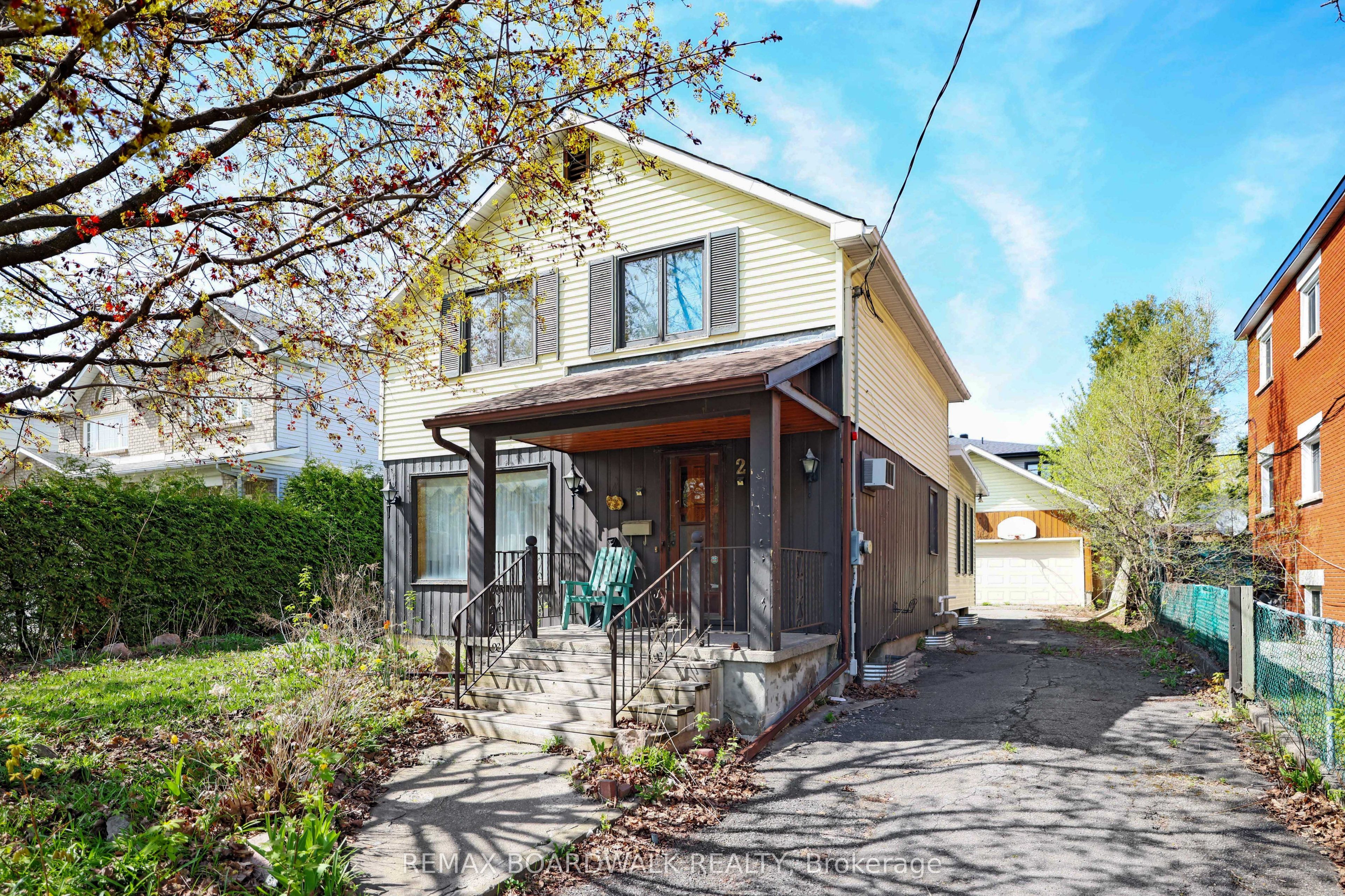 Additional image 2 of 209 Glynn Avenue, Ottawa, ON, K1K 1S4