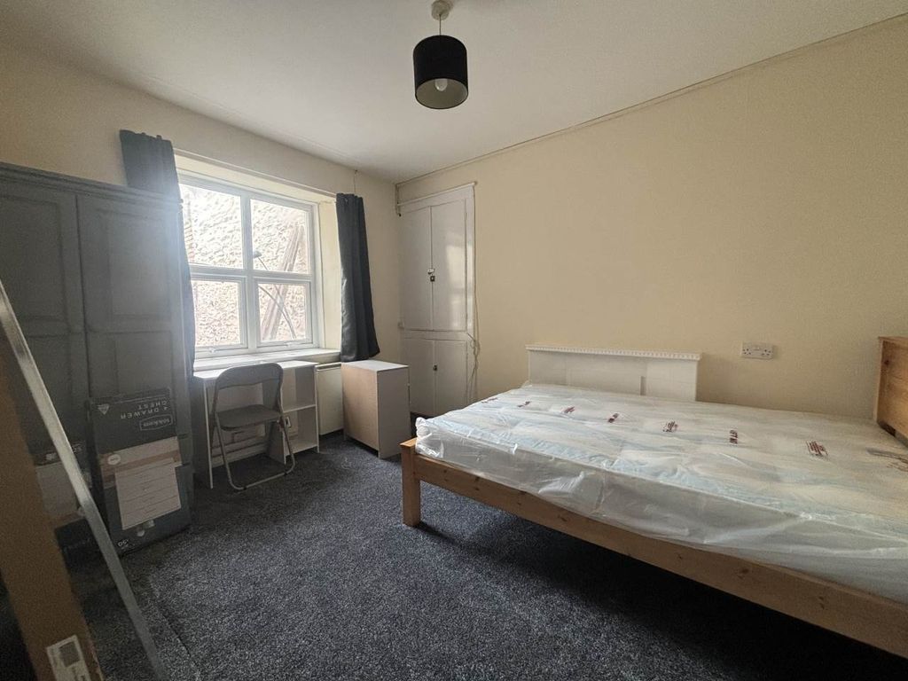 Additional image 8 of 6 bed property to rentQueens Road, Aberystwyth SY23