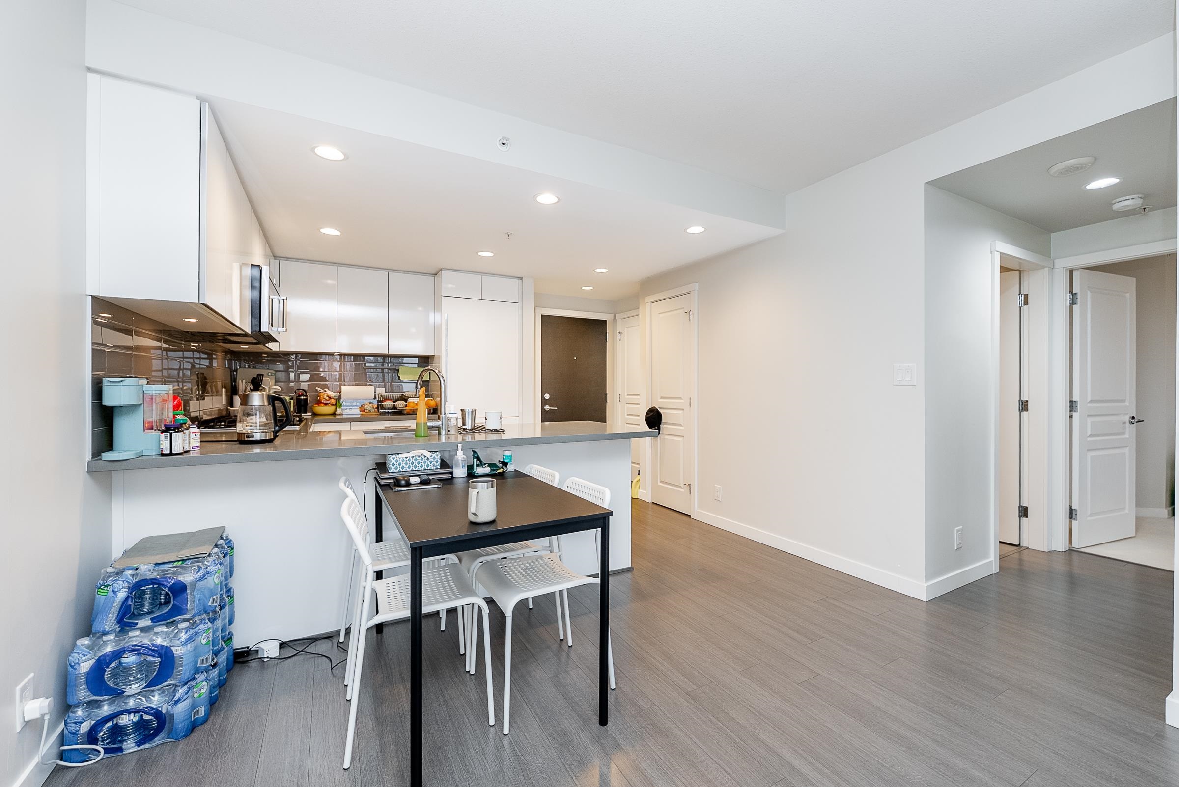 Additional image 5 of 2207-3093 Windsor Gate, Coquitlam, BC, V3B 0N2