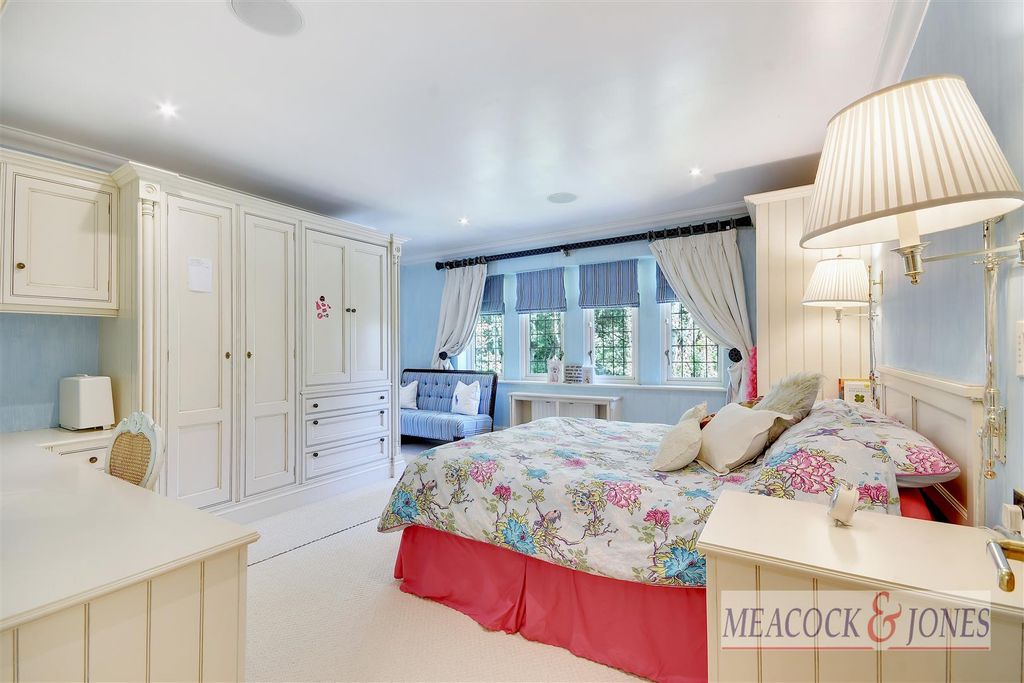 Additional image 28 of 7 bed detached house for saleHutton Mount, Brentwood CM13