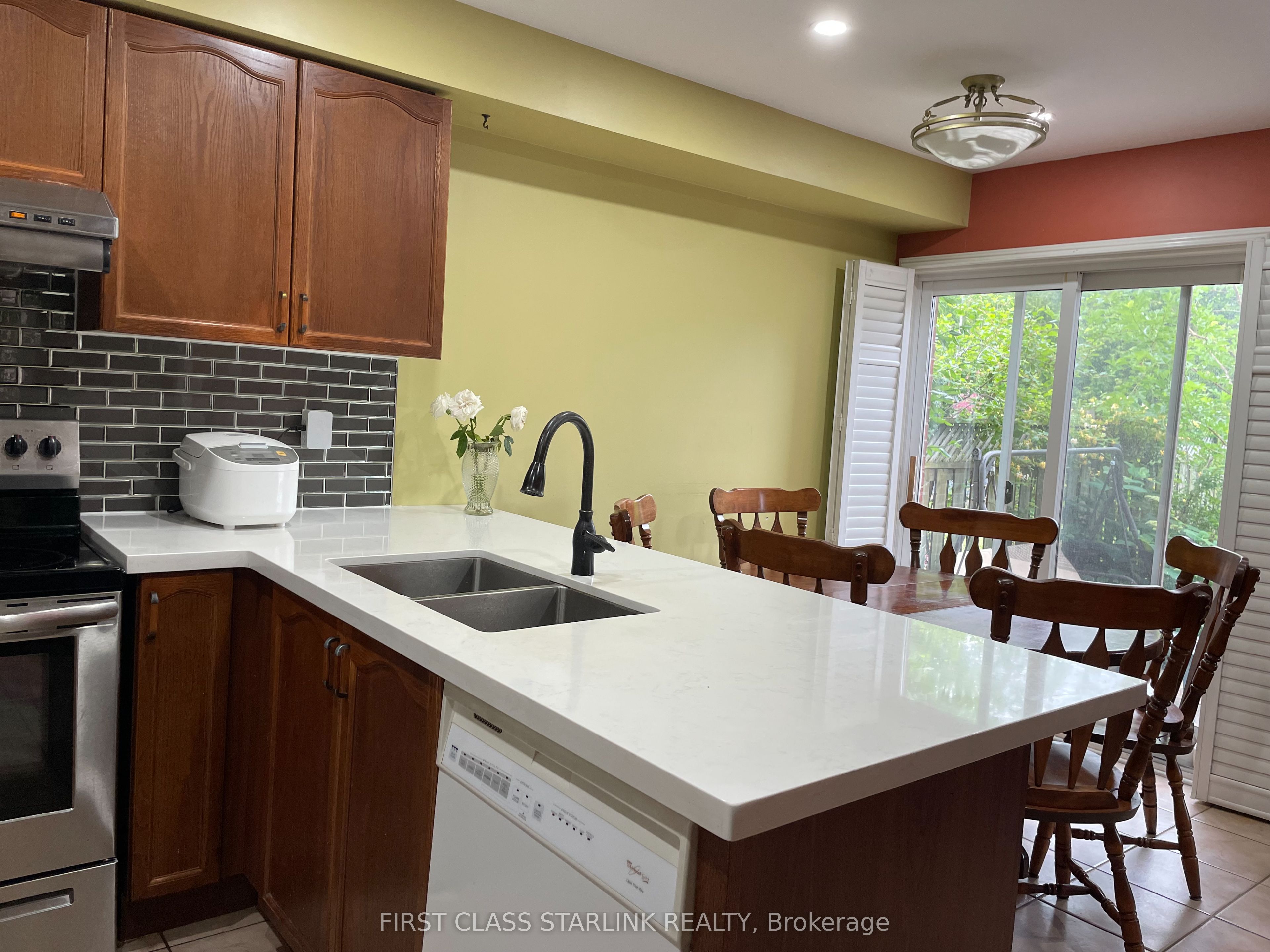 461 Pondview Place, Oakville, ON, L6H 6S4 photo 3