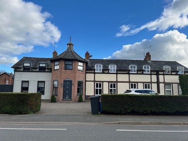 2 bed flat to rentChester Road Roselands Court, Wrecsam LL12