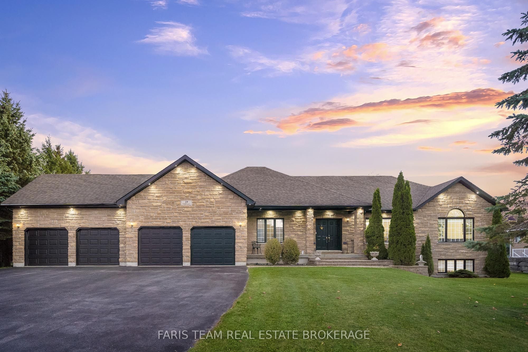 39 Vanderpost Crescent, Essa, ON, L0L 2N0