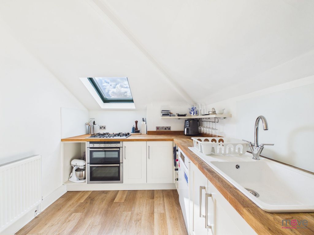 Additional image 12 of 2 bed flat for salePittville Crescent, Cheltenham GL52