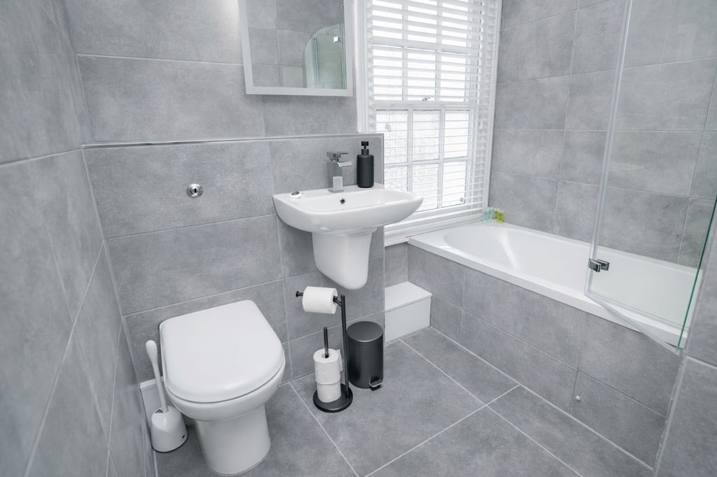 Additional image 24 of 5 bed flat for saleGrosvenor Street, Cheltenham, Gloucestershire GL52