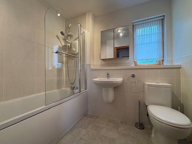 Additional image 14 of 2 bed terraced house to rentHollybush Lane, Port Glasgow PA14