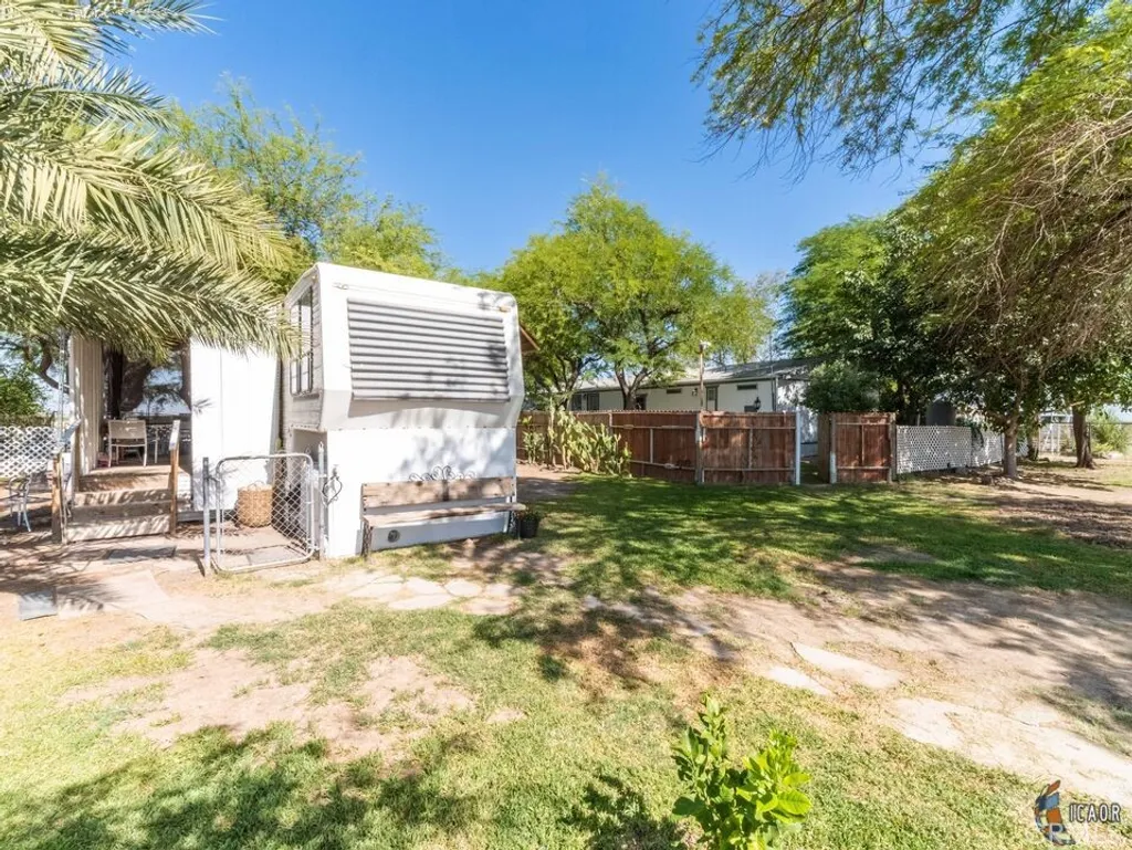 4898 Forrester Road, Brawley, CA 92227