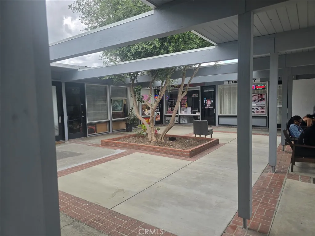 370 W Sierra Madre Blvd, Sierra Madre, CA 91024
