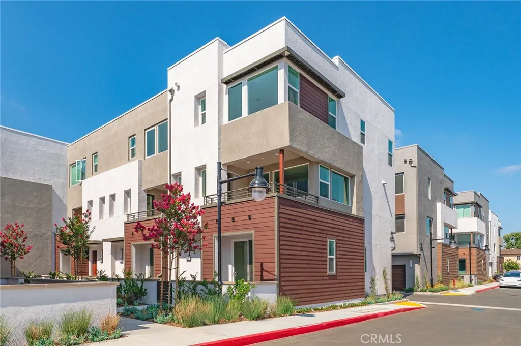 Additional image 37 of 609 S Lyon Street, Santa Ana, CA 92705
