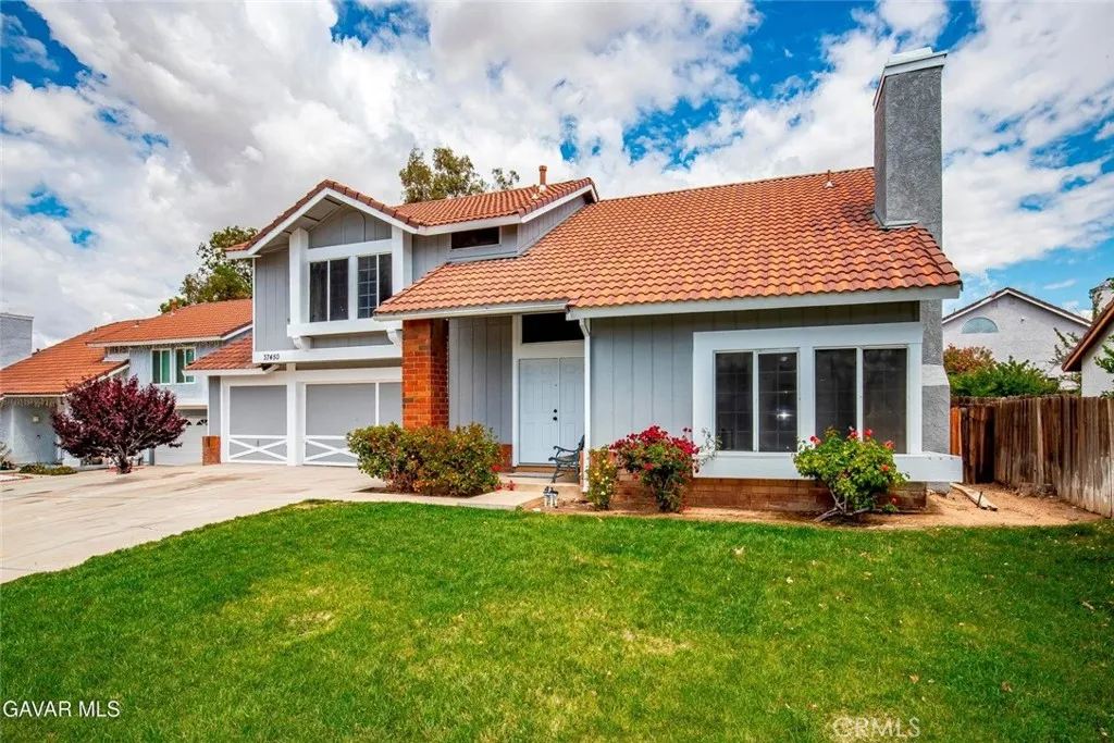 37450 Yorkshire Dr, Palmdale, CA 93550