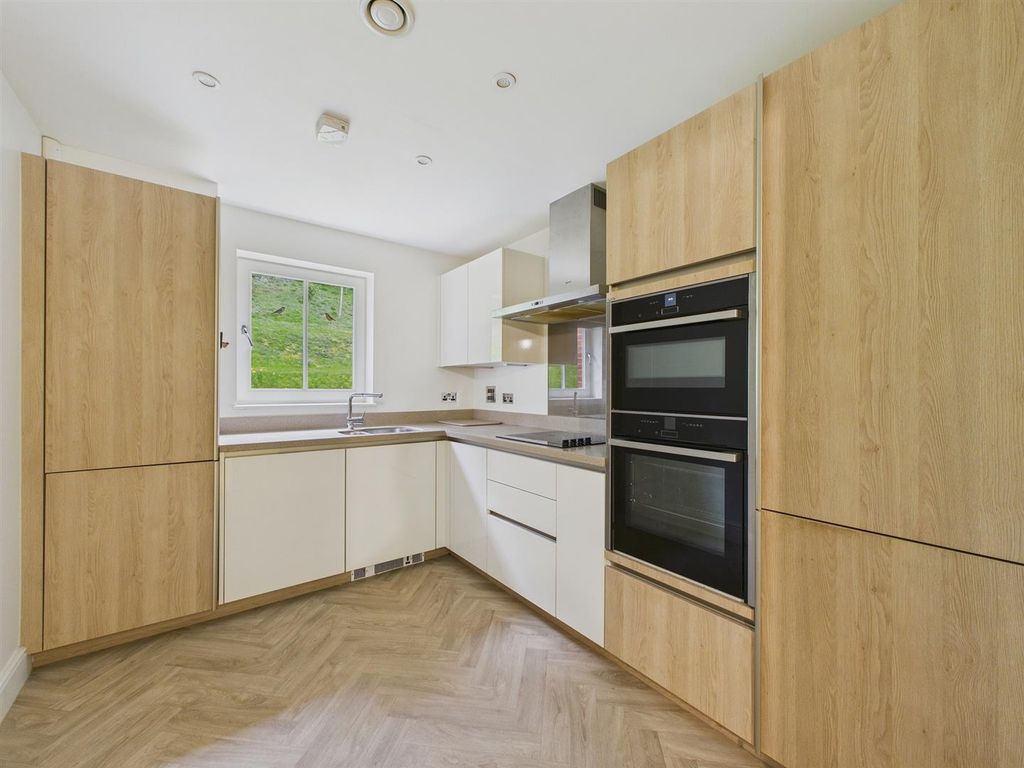 Additional image 4 of 2 bed flat for saleEllerslie Drive, Malvern WR14