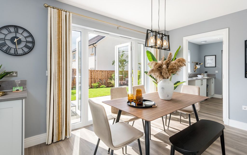 Additional image 3 of 4 bed detached house for sale"Barrie" at Strathaven Road, Hamilton ML3