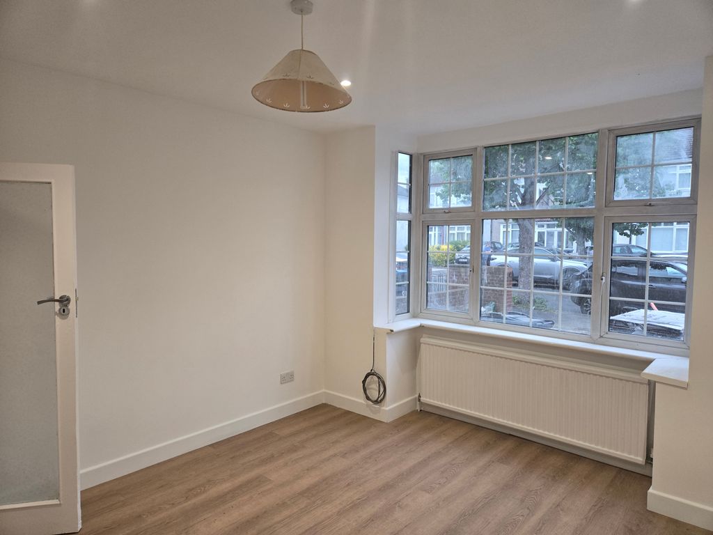 Additional image 5 of 3 bed terraced house to rentColwood Gardens, Colliers Wood SW19