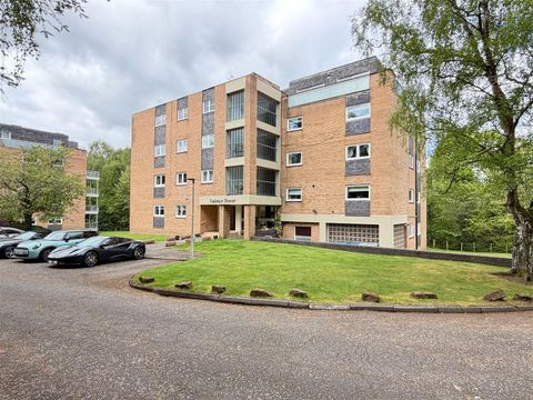 Regents Gate, Bothwell G71