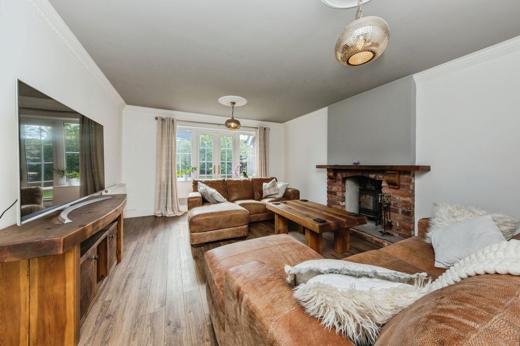 Additional image 12 of 4 bed detached house for saleOakdale Close, Wychwood Park, Weston, Crewe CW2