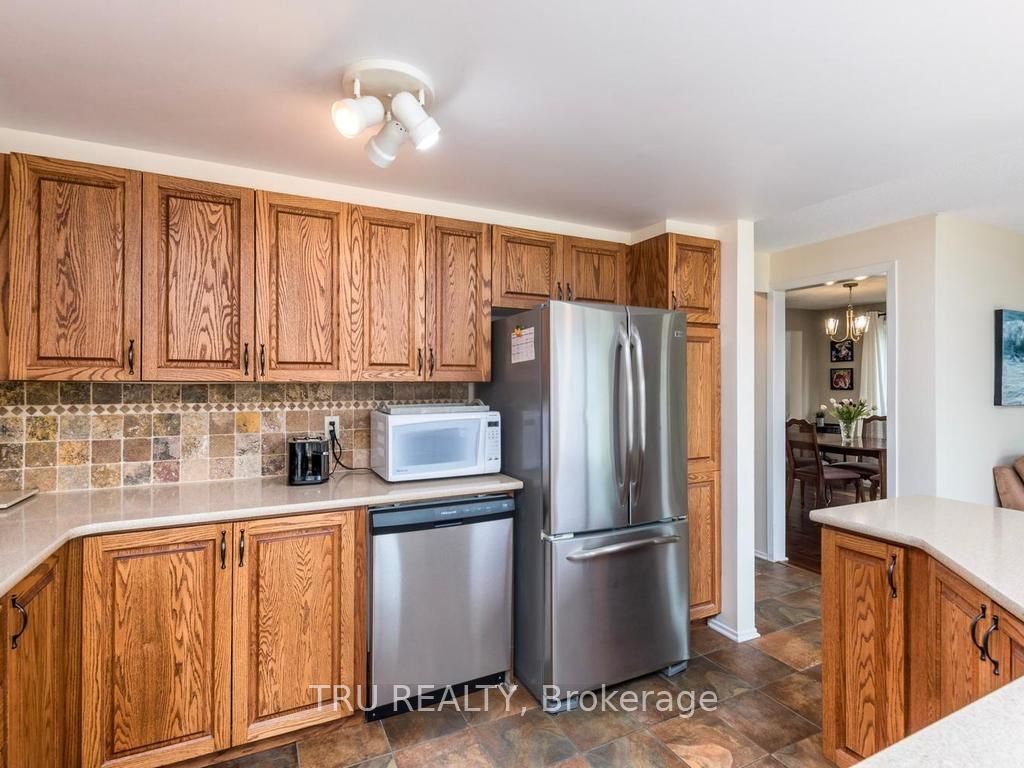 Additional image 6 of 14 Hyannis Avenue, Ottawa, ON, K2J 2W8