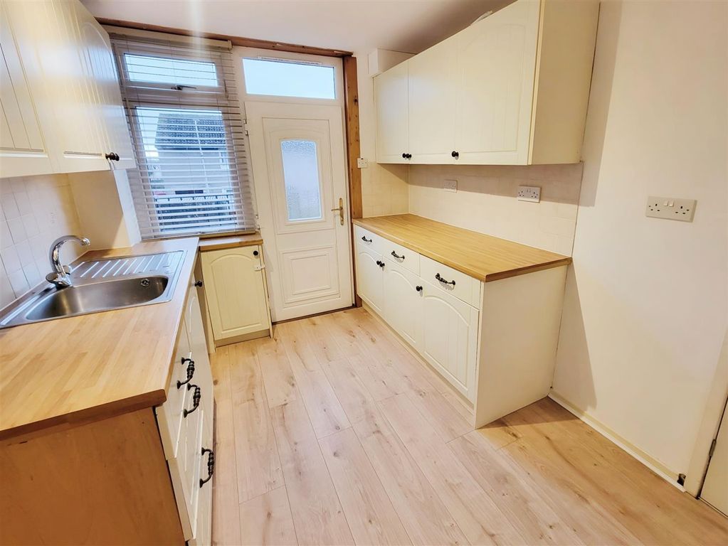 Additional image 4 of 2 bed end terrace house to rentIvanhoe Drive, Glenrothes KY6