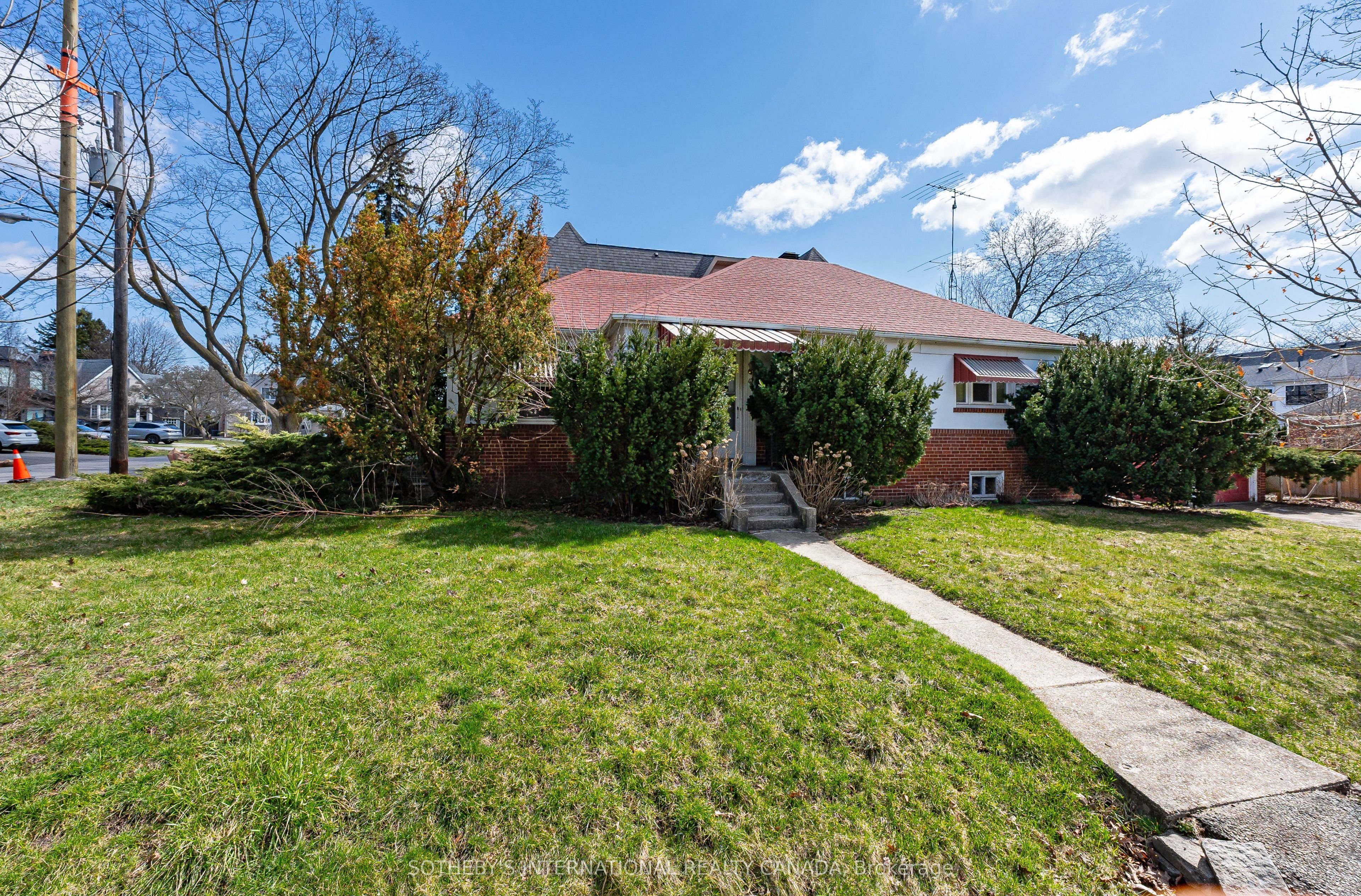 Additional image 3 of 47 Grenview Boulevard S, Toronto, ON, M8Y 3R9