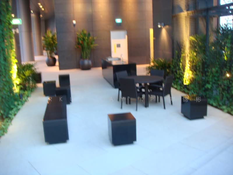 18 Marina Boulevard photo 3