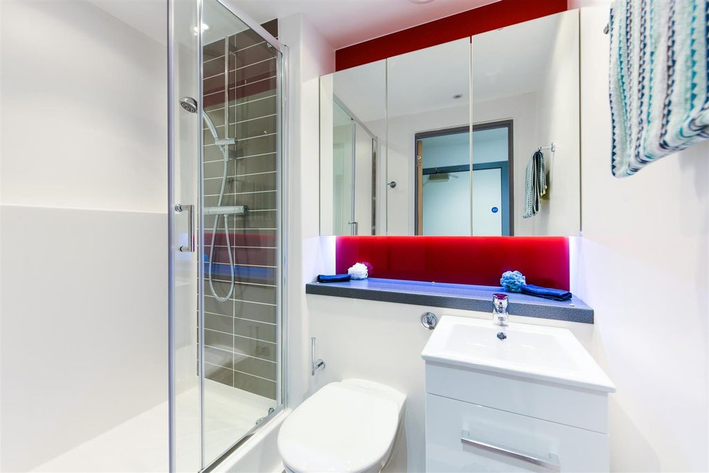 Studio to rentGreat Patrick Street, Belfast BT1 photo 3