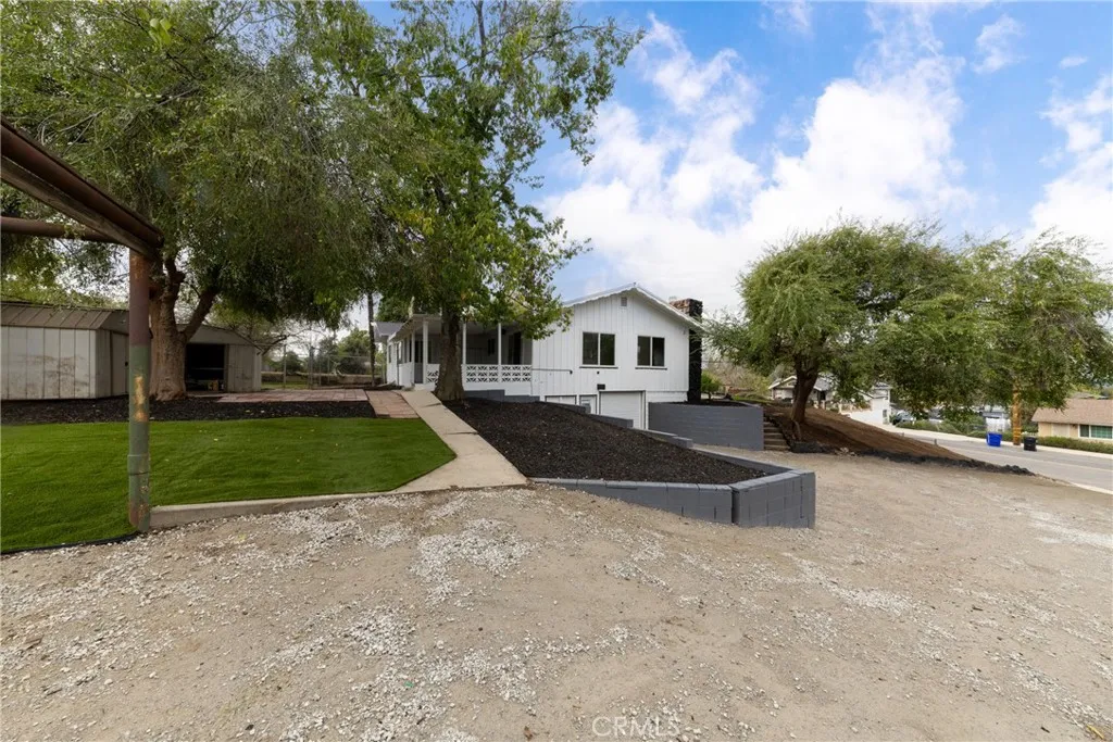 12449 6th St, Yucaipa, CA 92399 photo 4
