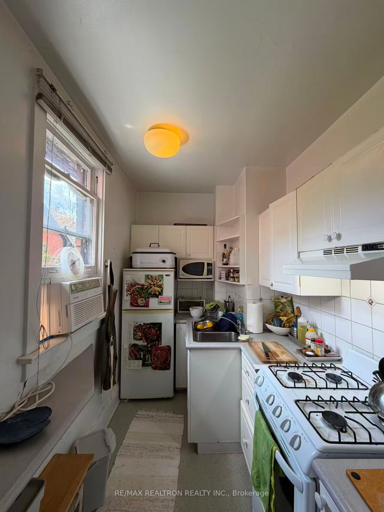 Additional image 6 of 4-108 Admiral Road, Toronto, ON, M5R 2L6