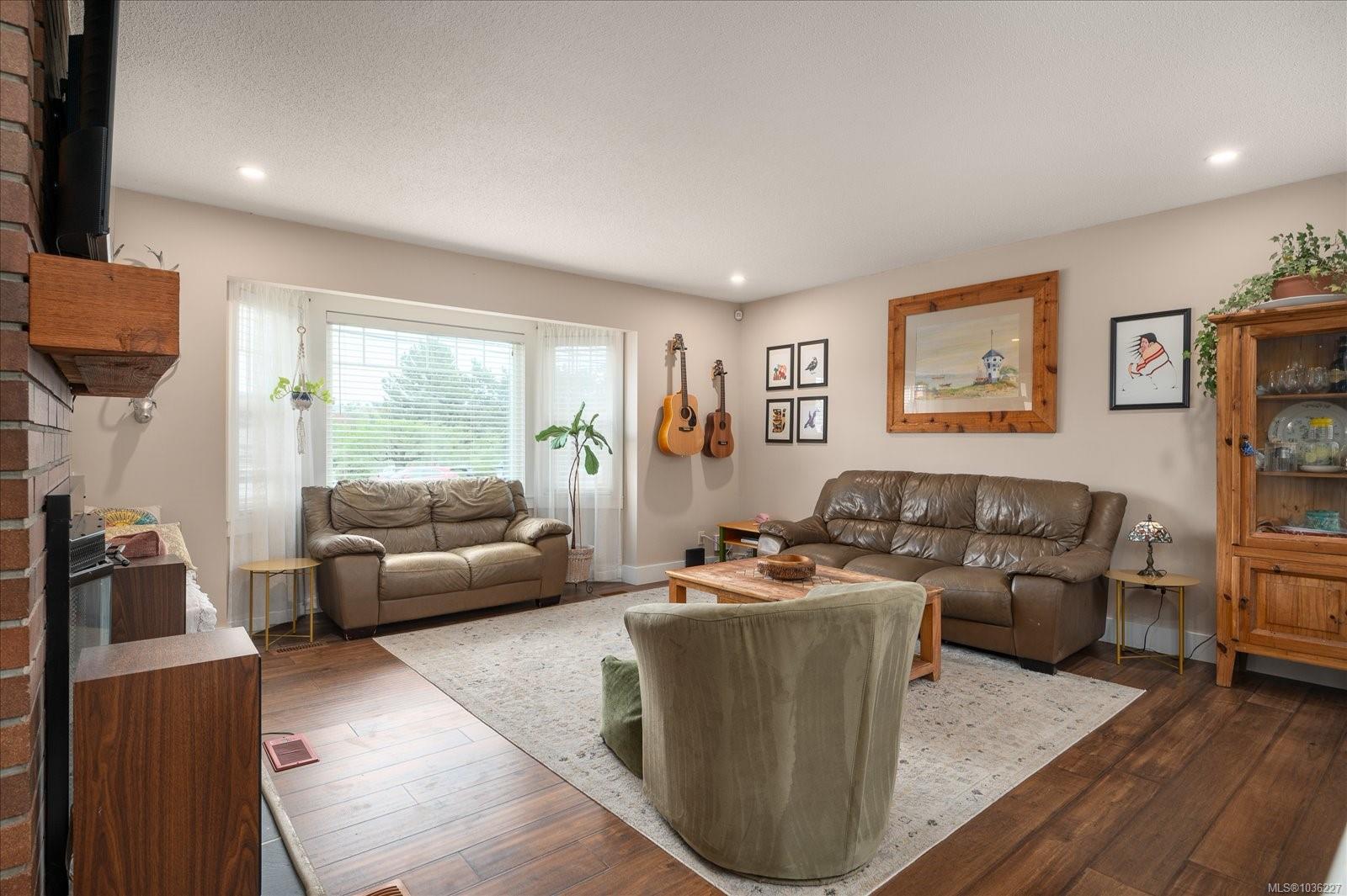 Additional image 6 of 5151 Metral Drive, Nanaimo, BC, V9T 2K7