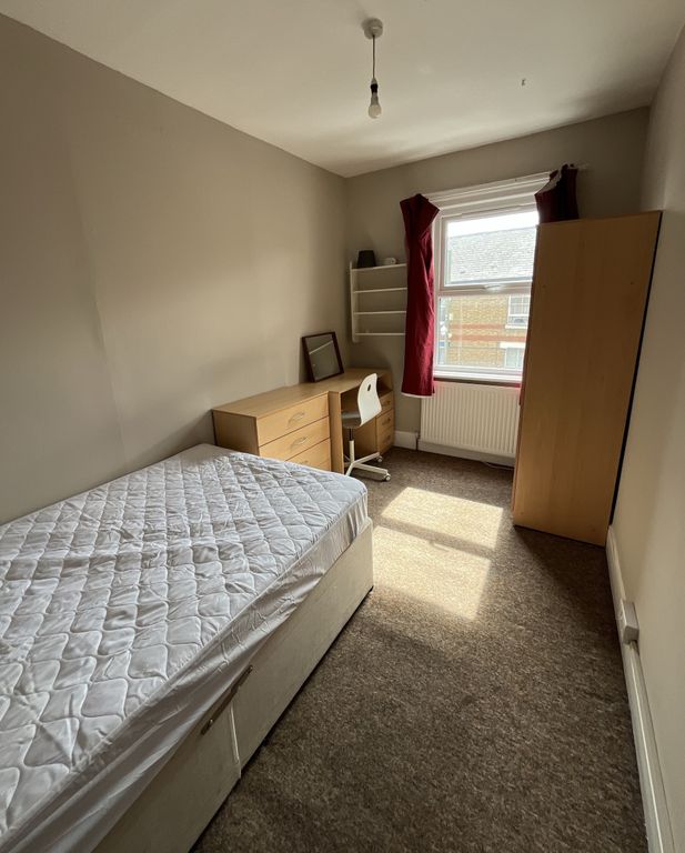 Additional image 8 of 6 bed flat to rentSt. Clements Street, Oxford OX4