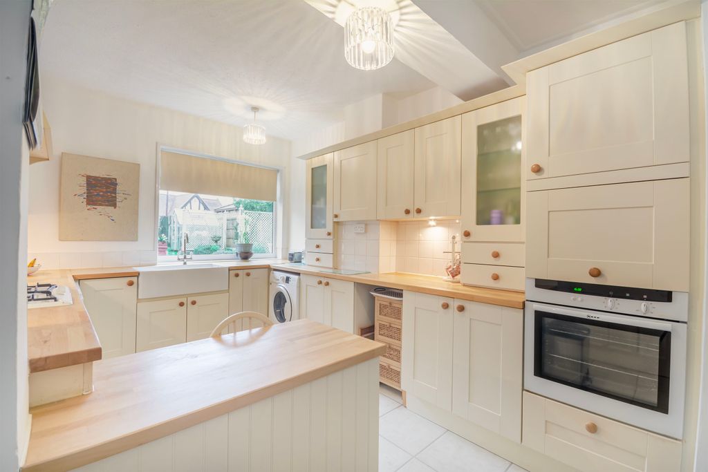 Additional image 9 of 4 bed semi-detached house for saleKing Edward Avenue, Mansfield NG18