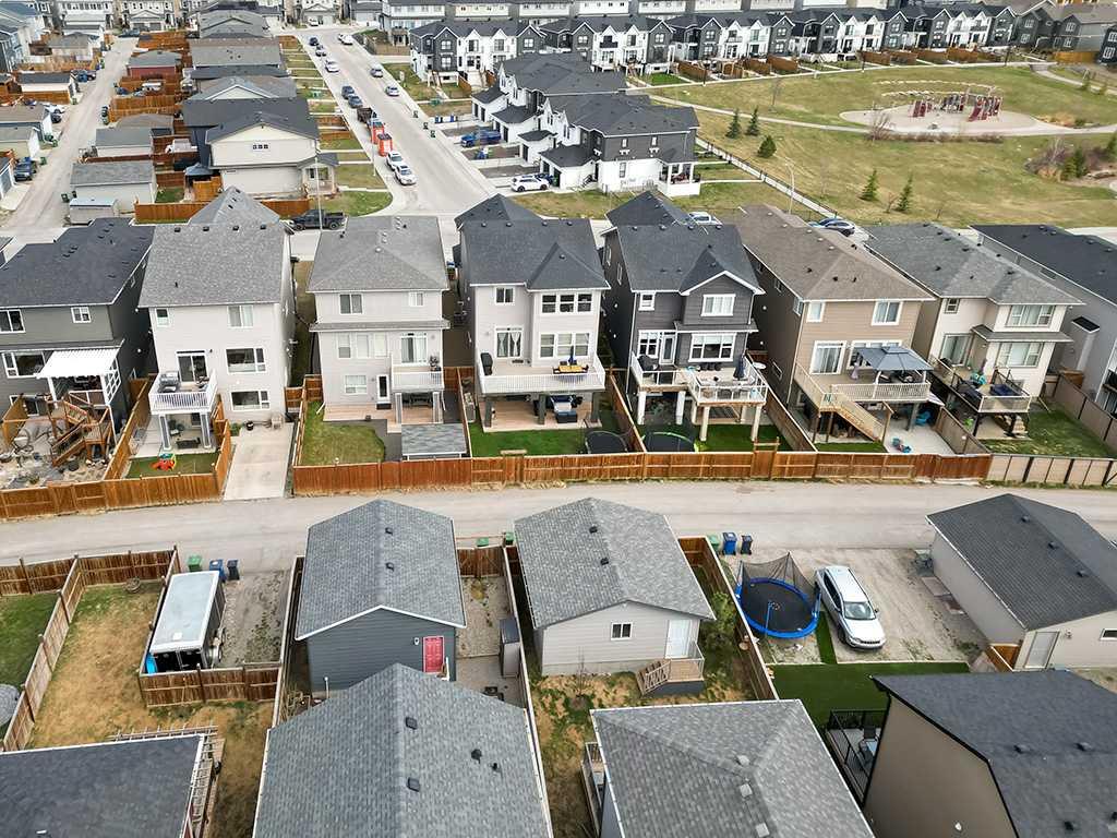 Additional image 3 of 27 Heritage Heights, Cochrane, AB, T4C 2R4