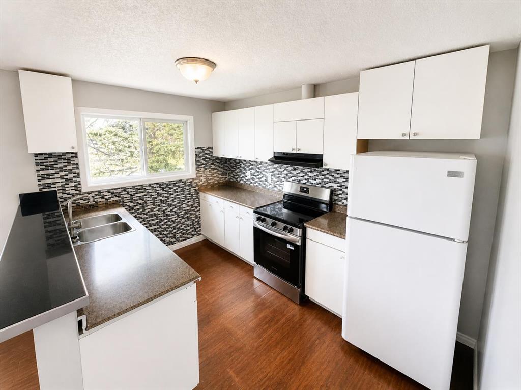 Additional image 5 of 422 40 Street NE, Calgary, AB, T2A0M5
