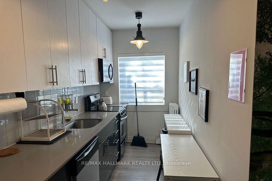 Additional image 3 of 5-595 St Clair Avenue W, Toronto, ON, M6C 1A3