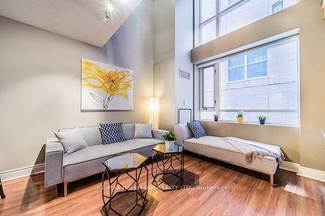 Additional image 3 of 307-80 Cumberland Street, Toronto, ON, M5R 3V1