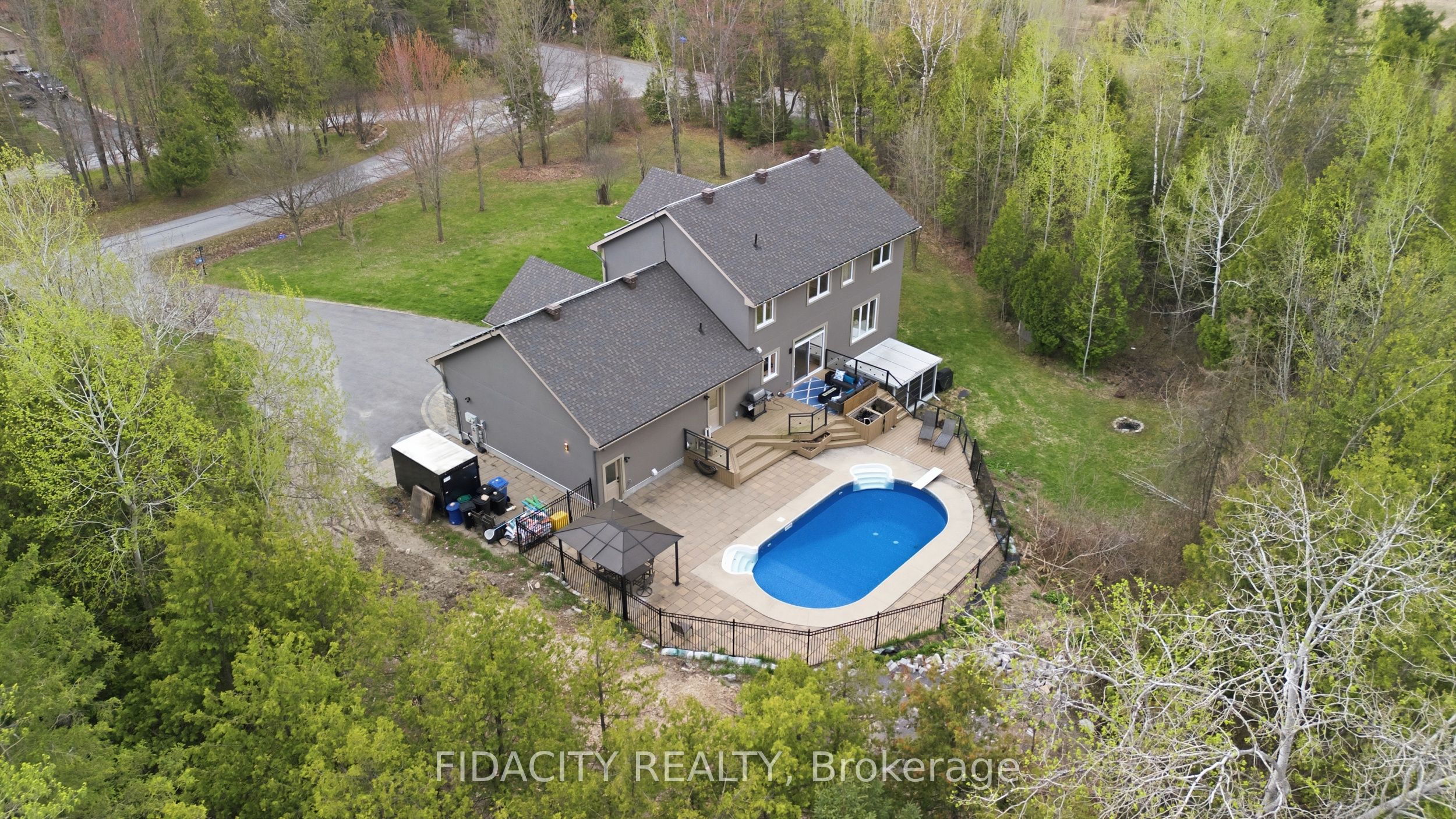 Additional image 2 of 101 Sentinel Pine Way, Ottawa, ON, K0A 1L0