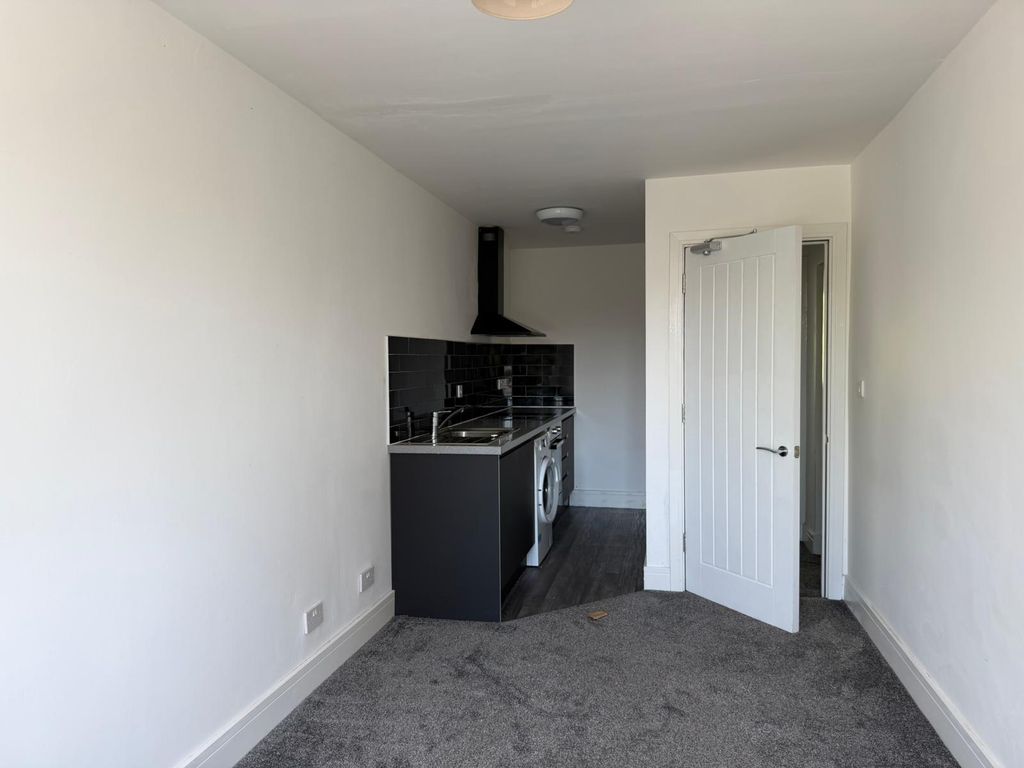 Additional image 26 of 8 bed flat to rentComberton Road, Kidderminster DY10