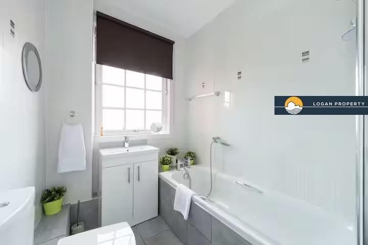 Additional image 4 of 2 bed flat to rentCanongate, Edinburgh EH8