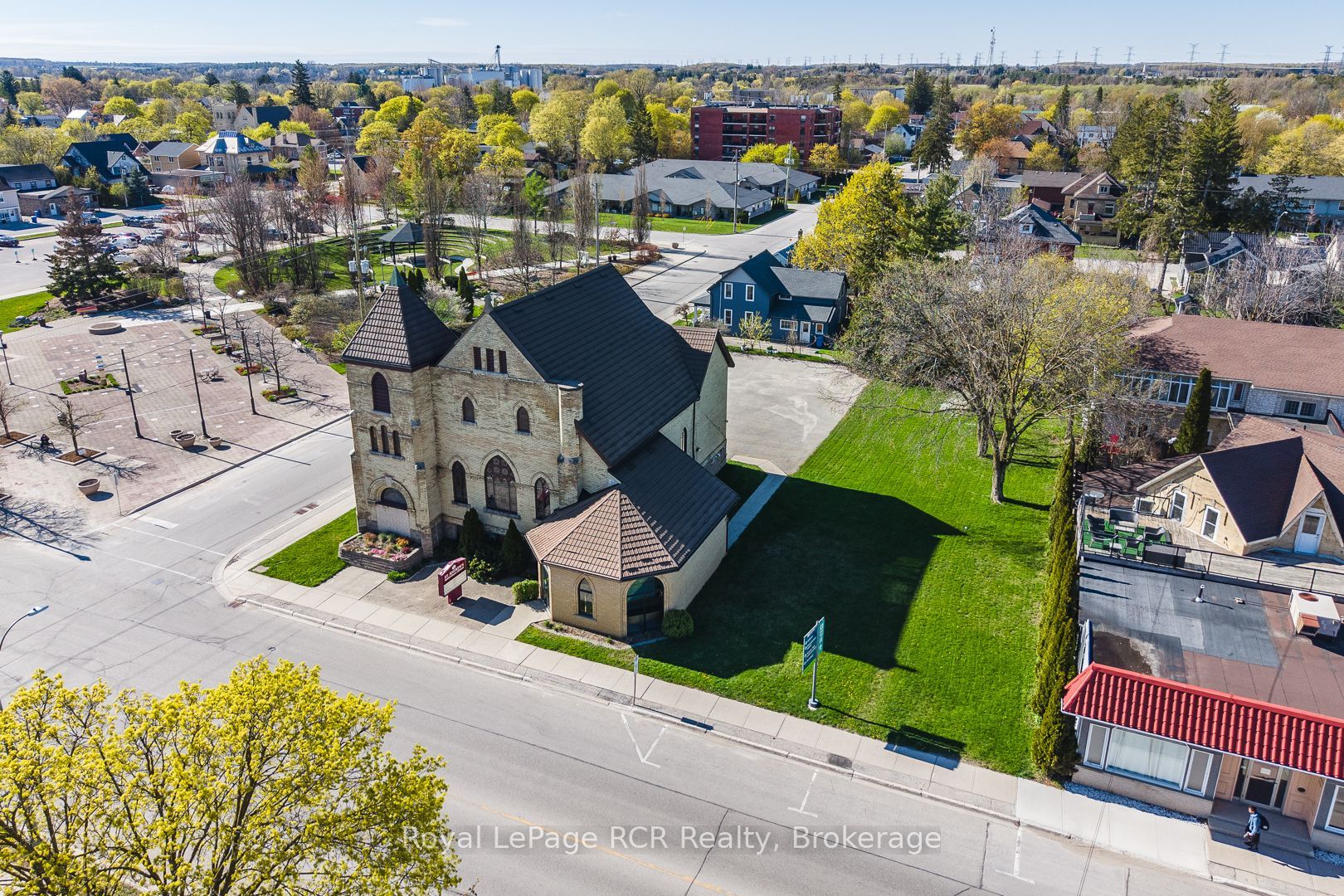 378 10th Street, Hanover, ON, N4N 1P7