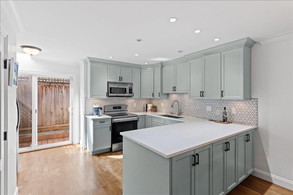Additional image 4 of 8-1266 6th Avenue W, Vancouver, BC, V6H 1A5