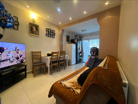 Hill Rise, Greenford UB6