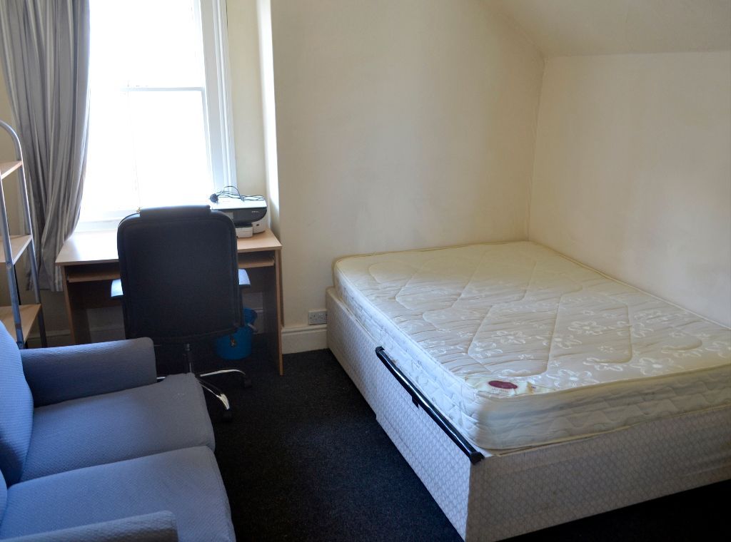 Additional image 9 of 6 bed flat to rentPriory Terrace, Leamington Spa CV31